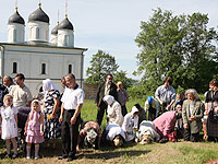 Архиерейское служение в день памяти прп. Макария Алтайского в Болхове. 31 мая 2010 г.