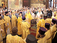 В день памяти святителя Филиппа духовенство Орловской епархии сослужило Святейшему Патриарху Кириллу в Успенском соборе Кремля. 16 июля 2011 г.