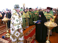 Архиерейское служение в день памяти преп. Серафима Саровского в Спасо-Преображенском соборе г. Болхова. 15 января 2012 г.