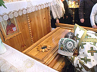 Архиерейское служение в день памяти преп. Серафима Саровского в Спасо-Преображенском соборе г. Болхова. 15 января 2012 г.