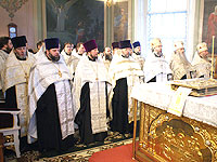 Великая вечеря в праздник Рождества Христова в Ахтырском кафедральном соборе г. Орла. 7 января 2012 г.