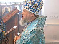 В праздник Иверской иконы Божией Матери архиепископ Антоний совершил литургию в Иверском храме г. Орла. 25 февраля 2012 г