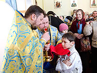 В поселке Сахзаводском Ливенского района открылся домовой храм Апостола Андрея Первозванного. 15 февраля 2012 г.