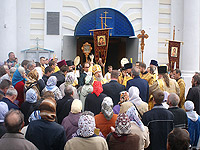 В день памяти священноисповедника Георгия Коссова архиепископ Антоний совершил литургию в Спасо-Преображенском соборе г. Болхова, а также посетил храм святого священноисповедника Георгия Коссова в селе Чекряк и Троицкий Рождества Богородицы Оптин женский монастырь. 8 сентября 2012 г.