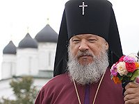 В день памяти священноисповедника Георгия Коссова архиепископ Антоний совершил литургию в Спасо-Преображенском соборе г. Болхова, а также посетил храм святого священноисповедника Георгия Коссова в селе Чекряк и Троицкий Рождества Богородицы Оптин женский монастырь. 8 сентября 2012 г.