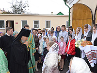 В день памяти преп. Сергия Радонежского архиепископ Антоний совершил Божественную литургию в Сергиевском соборе г. Ливны. 8 октября 2012 г.