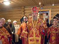 В праздник Собора новомучеников и исповедников Российских архиепископ Антоний совершил Божественную литургию в скиту Новомучеников и исповедников Российских г. Орла. 10 февраля 2013 г.