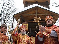 В праздник Собора новомучеников и исповедников Российских архиепископ Антоний совершил Божественную литургию в скиту Новомучеников и исповедников Российских г. Орла. 10 февраля 2013 г.