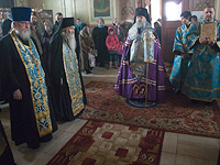 В канун праздника Благовещения архиепископ Орловский и Ливенский Антоний совершил всенощное бдение в Ахтырском кафедральном соборе. 6 апреля 2013 г.