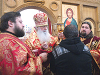 В монастыре святого Кукши совершена Божественная литургия — центральное событие торжеств в честь 900-летия крещения Орловщины. 9 сентября 2013 г.