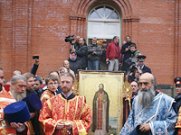 В монастыре святого Кукши совершена Божественная литургия — центральное событие торжеств в честь 900-летия крещения Орловщины. 9 сентября 2013 г.
