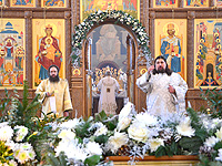 В праздник Обрезания Господня и святителя Василия Великого  архиепископ Орловский и Ливенский Антоний совершил литургию в Казанском храме Свято-Успенского мужского монастыря г. Орла. 14 января 2014 г.