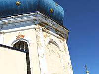 Спасо-Преображенский собор, пожалуй, главное достояние Болхова. Его исторический и духовный символ. Величественный храм венчает Красную гору и виден практически из любой точки города. Сегодня храму необходимы значительные средства для проведения восстановительных работ на фасадах и втором этаже.