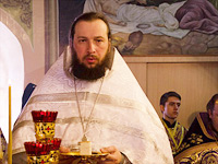 В неделю 4-ю Великого поста архиепископ Орловский и Ливенский Антоний совершил Божественную литургию в Свято-Сергиевском кафедральном соборе г. Ливны. 30 марта 2014 г.