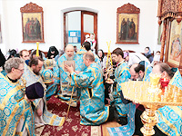 В праздник Балыкинской иконы Божией Матери архиепископ Орловский и Ливенский Антоний совершил Божественную литургию в Свято-Введенском женском монастыре Орла, главной святыней которого является почитаемый чудотворный Балыкинский образ Пресвятой Богородицы. 13 июля 2014 г.