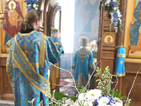 В канун праздника Казанской иконы Божией Матери в Ахтырском кафедральном соборе Орла митрополит Орловский и Болховский Антоний совершил всенощное бдение с акафистом Божией Матери. Архипастырю сослужили схиархимандрит Илий (Ноздрин) и духовенство собора. 4 ноября в Казанском храме Свято-Успенского мужского монастыря г. Орла митрополит Антоний совершил Божественную литургию. 3-4 ноября 2014 г.