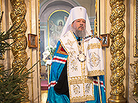 Вечером 6 января митрополит Орловский и Болховский Антоний возглавил служение всенощного бдения в Богоявленском соборе Орла. В ночь на 7 января, в праздник Рождества Христова, архипастырь совершил в Ахтырском кафедральном соборе Божественную литургию. Вечером 7 января митрополит Антоний совершил великую вечерню в Ахтырском кафедральном соборе г. Орла. 6-7 января 2015 г.