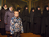 Митрополит Орловский и Болховский Антоний совершил Божественную литургию в Христорождественском храме г. Болхова. 10 января 2015 г.