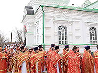 Во вторник Светлой Седмицы митрополит Орловский и Болховский Антоний и епископ Ливенский и Малоархангельский Нектарий совершили литургию в Иверском храме Орла в честь его престольного праздника. 14 апреля 2015 г.