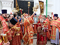 Во вторник Светлой Седмицы митрополит Орловский и Болховский Антоний и епископ Ливенский и Малоархангельский Нектарий совершили литургию в Иверском храме Орла в честь его престольного праздника. 14 апреля 2015 г.