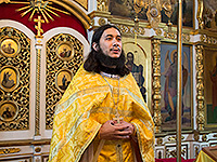 В праздник первоверховных апостолов Петра и Павла митрополит Орловский и Болховский Антоний совершил литургию в храме святых Петра и Павла г. Мценска. 12 июля 2015 г.
