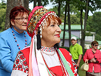 В праздник Преображения Господня митрополит Орловский и Болховский Антоний совершил литургию в Спасо-Преображенском храме на территории Государственного мемориального и природного музея-заповедника И.С. Тургенева «Спасское-Лутовиново» (Мценский район). 19 августа 2015 г.