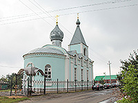 В день отдания праздника Успения Пресвятой Богородицы, Высокопреосвященнейший митрополит Орловский и Болховский Антоний совершил Божественную литургию в Свято-Успенском храме п. Тросна. 5 сентября 2015 г.