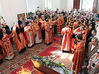 В день памяти прпп. сщмч. Кукши, просветителя вятичей, митрополит Орловский и Болховский Антоний в сослужении епископа Ливенского и Малоархангельского Нектария совершил литургию в мужском монастыре во имя святого Кукши Мценского района. 9 сентября 2015 г.
