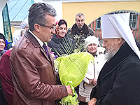В день памяти великомученика Димитрия Солунского митрополит Орловский и Болховский Антоний совершил Божественную литургию в храме святого Димитрия Солунского города Дмитровска. 8 ноября 2016 г.