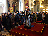 В канун начала Великого поста (в Прощеное воскресенье) митрополит Орловский и Болховский Антоний совершил в Ахтырском кафедральном соборе Орла Великую вечерню с чином прощения. 26 февраля 2017 г.