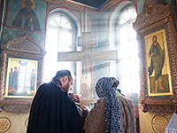 Митрополит Орловский и Болховский Антоний совершил в Свято-Успенском монастыре г. Орла первую в Великом посту Литургию Преждеосвященных Даров. 1 марта 2017 г.