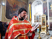 В Неделю 1-ю Великого поста, Торжества Православия, митрополит Орловский и Болховский Антоний совершил литургию и чин Торжества Православия в Ахтырском кафедральном соборе Орла. 5 марта 2017 г.