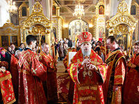 В Неделю 1-ю Великого поста, Торжества Православия, митрополит Орловский и Болховский Антоний совершил литургию и чин Торжества Православия в Ахтырском кафедральном соборе Орла. 5 марта 2017 г.