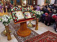 В праздник обре́тения мощей блаженнной Матроны Московской митрополит Орловский и Болховский Антоний совершил литургию в храме во имя святой блаженной Матроны Московской на улице Раздольной в Северном районе Орла. 8 марта 2017 г.