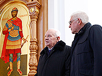 Митрополит Орловский и Болховский Антоний совершил Чин великого освящения храма во имя святого благоверного князя Александра Невского в с. Большое Сотниково Урицкого района и Божественную литургию в новоосвященном храме. 12 марта 2017 г.
