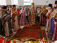 В день памяти 40 мучеников, в Севастийском озере мучившихся, день празднования иконе Божией Матери «Знамение» Курская-Коренная, митрополит Орловский и Болховский Антоний совершил Божественную Литургию Преждеосвященных Даров в Георгиевском храме города Болхова. Владыка также совершил чин освящения колоколов для колокольни храма и совершил литию на могиле монаха Мирослава (в миру — Михаила Леонидовича Дорофеева). 21 марта 2017 г.
