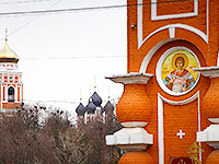 В день памяти 40 мучеников, в Севастийском озере мучившихся, день празднования иконе Божией Матери «Знамение» Курская-Коренная, митрополит Орловский и Болховский Антоний совершил Божественную Литургию Преждеосвященных Даров в Георгиевском храме города Болхова. Владыка также совершил чин освящения колоколов для колокольни храма и совершил литию на могиле монаха Мирослава (в миру — Михаила Леонидовича Дорофеева). 21 марта 2017 г.