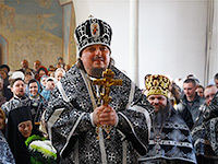 Во вторник Страстной седмицы митрополит Орловский и Болховский Антоний совершил в сослужении епископа Мценского Алексия, викария Орловской епархии, Божественную литургию Преждеосвященных даров в Свято-Троицком храме Мценска. 11 апреля 2017 г.