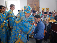 В праздник Рождества Пресвятой Богородицы митрополит Орловский и Болховский Антоний совершил литургию в Троицкой церкви Болхова. 21 сентября 2017 г.