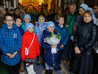 В день церковного празднования Иверской иконе Божией Матери, торжества в честь престольного праздника храма Иверской иконы Божией Матери в Орле возглавил митрополит Орловский и Болховский Антоний, который совершил здесь литургию в сослужении епископа Ливенского и Малоархангельского Нектария и епископа Мценского Алексия. 26 октября 2017 г.