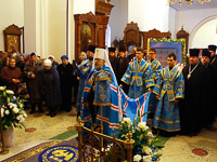 В день церковного празднования Иверской иконе Божией Матери, торжества в честь престольного праздника храма Иверской иконы Божией Матери в Орле возглавил митрополит Орловский и Болховский Антоний, который совершил здесь литургию в сослужении епископа Ливенского и Малоархангельского Нектария и епископа Мценского Алексия. 26 октября 2017 г.