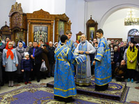 В день церковного празднования Иверской иконе Божией Матери, торжества в честь престольного праздника храма Иверской иконы Божией Матери в Орле возглавил митрополит Орловский и Болховский Антоний, который совершил здесь литургию в сослужении епископа Ливенского и Малоархангельского Нектария и епископа Мценского Алексия. 26 октября 2017 г.
