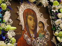 В день церковного празднования Иверской иконе Божией Матери, торжества в честь престольного праздника храма Иверской иконы Божией Матери в Орле возглавил митрополит Орловский и Болховский Антоний, который совершил здесь литургию в сослужении епископа Ливенского и Малоархангельского Нектария и епископа Мценского Алексия. 26 октября 2017 г.
