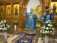 В день церковного празднования Иверской иконе Божией Матери, торжества в честь престольного праздника храма Иверской иконы Божией Матери в Орле возглавил митрополит Орловский и Болховский Антоний, который совершил здесь литургию в сослужении епископа Ливенского и Малоархангельского Нектария и епископа Мценского Алексия. 26 октября 2017 г.