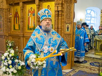 В день церковного празднования Иверской иконе Божией Матери, торжества в честь престольного праздника храма Иверской иконы Божией Матери в Орле возглавил митрополит Орловский и Болховский Антоний, который совершил здесь литургию в сослужении епископа Ливенского и Малоархангельского Нектария и епископа Мценского Алексия. 26 октября 2017 г.