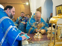 В день церковного празднования Иверской иконе Божией Матери, торжества в честь престольного праздника храма Иверской иконы Божией Матери в Орле возглавил митрополит Орловский и Болховский Антоний, который совершил здесь литургию в сослужении епископа Ливенского и Малоархангельского Нектария и епископа Мценского Алексия. 26 октября 2017 г.