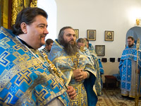 В день церковного празднования Иверской иконе Божией Матери, торжества в честь престольного праздника храма Иверской иконы Божией Матери в Орле возглавил митрополит Орловский и Болховский Антоний, который совершил здесь литургию в сослужении епископа Ливенского и Малоархангельского Нектария и епископа Мценского Алексия. 26 октября 2017 г.