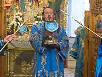 В день церковного празднования Иверской иконе Божией Матери, торжества в честь престольного праздника храма Иверской иконы Божией Матери в Орле возглавил митрополит Орловский и Болховский Антоний, который совершил здесь литургию в сослужении епископа Ливенского и Малоархангельского Нектария и епископа Мценского Алексия. 26 октября 2017 г.