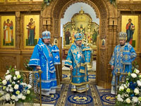 В день церковного празднования Иверской иконе Божией Матери, торжества в честь престольного праздника храма Иверской иконы Божией Матери в Орле возглавил митрополит Орловский и Болховский Антоний, который совершил здесь литургию в сослужении епископа Ливенского и Малоархангельского Нектария и епископа Мценского Алексия. 26 октября 2017 г.