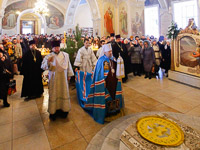 В праздник Святого Богоявления — Крещения Господа Бога и Спаса нашего Иисуса Христа, митрополит Орловский и Болховский Антоний совершил Божественную литургию и чин великого освящения воды в Богоявленском соборе Орла. 19 января 2018 г.